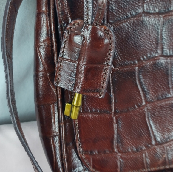 Fossil Brown Leather Turn Lock Croc Embossed Crossbody Bag w/ Key - Picture 13 of 16